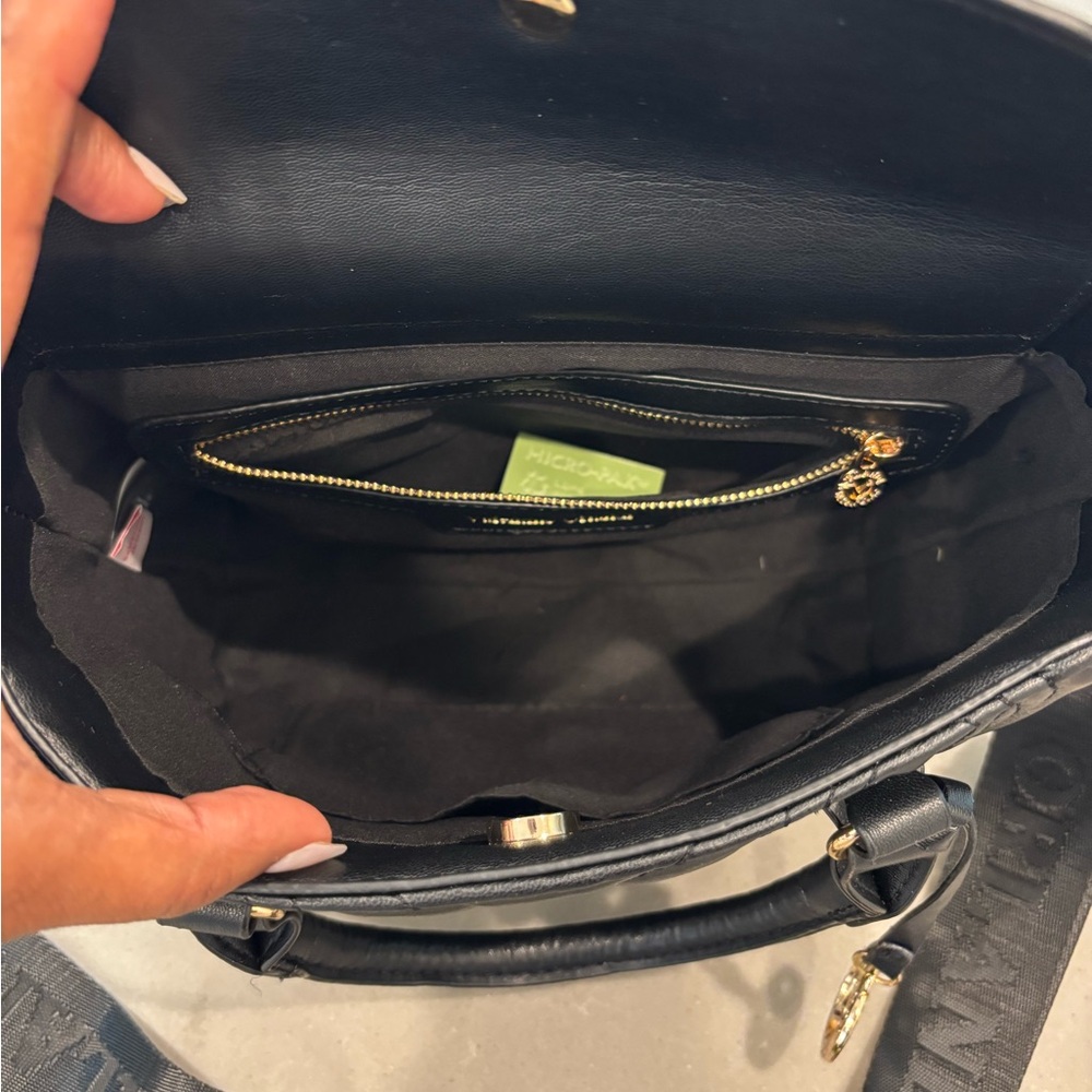 Valentino Orlandi Black Quilted Shoulder Bag with Gold Accents - Picture 4 of 7